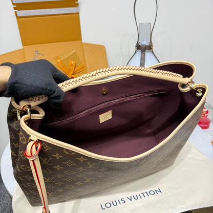 Bolsa Louis Vuitton Again