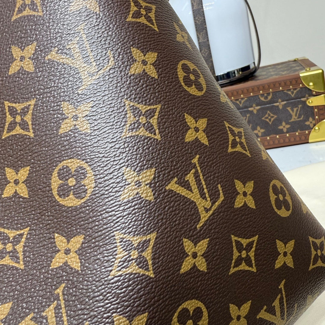 Bolsa Louis Vuitton Again