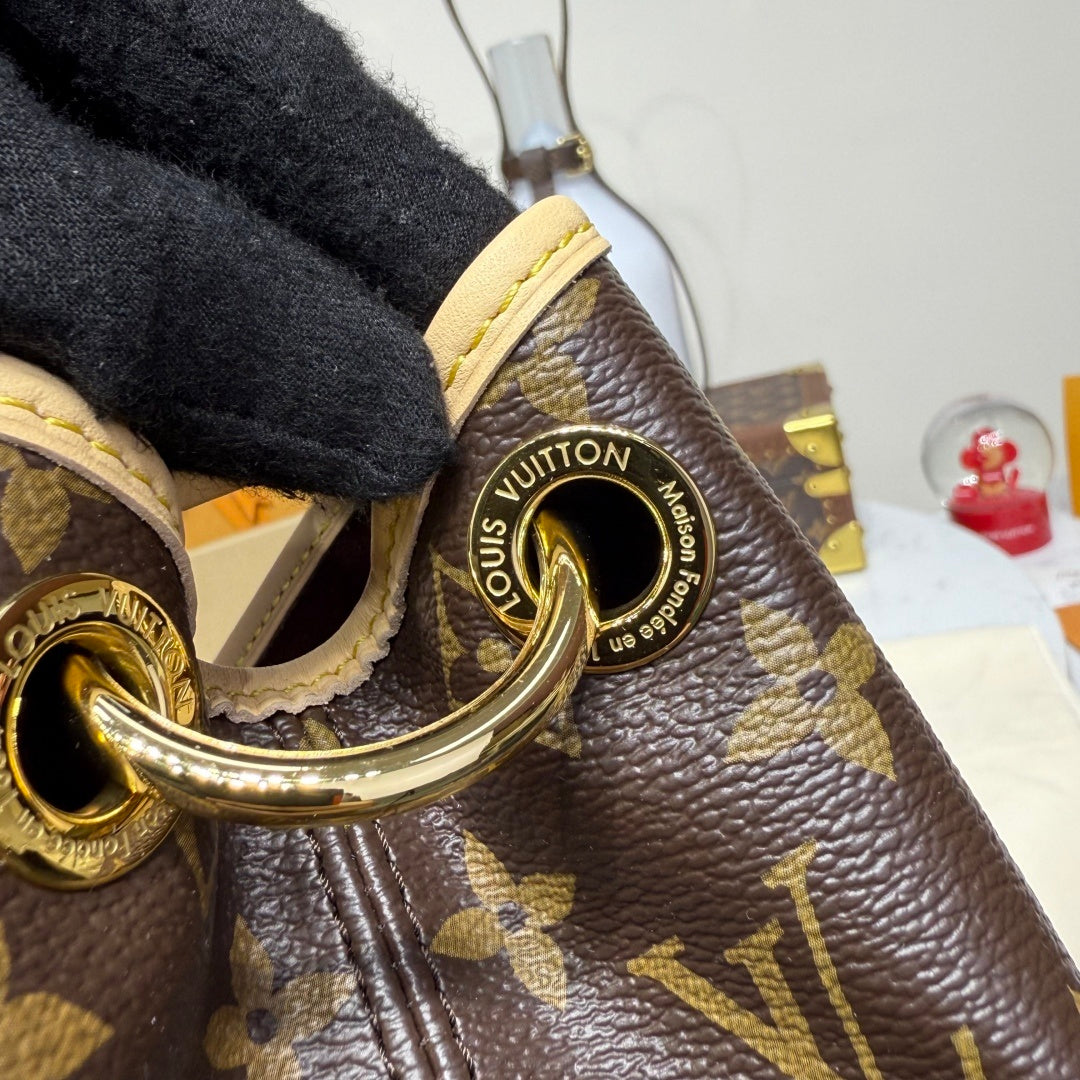 Bolsa Louis Vuitton Again