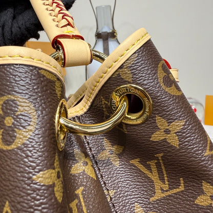 Bolsa Louis Vuitton Again
